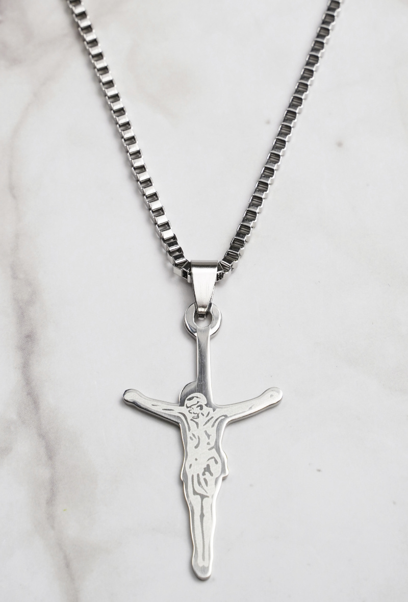Großhändler Z. Emilie - Stahlkreuzkette mit Jesus Christus