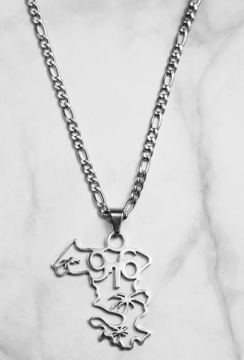 Mayorista Z. Emilie - Collar de acero con mapa de Mayotte