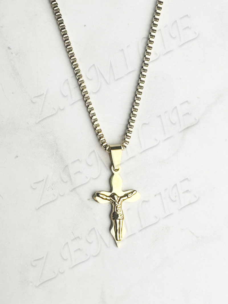 Grossista Z. Emilie - Collana in acciaio con croce di Gesù