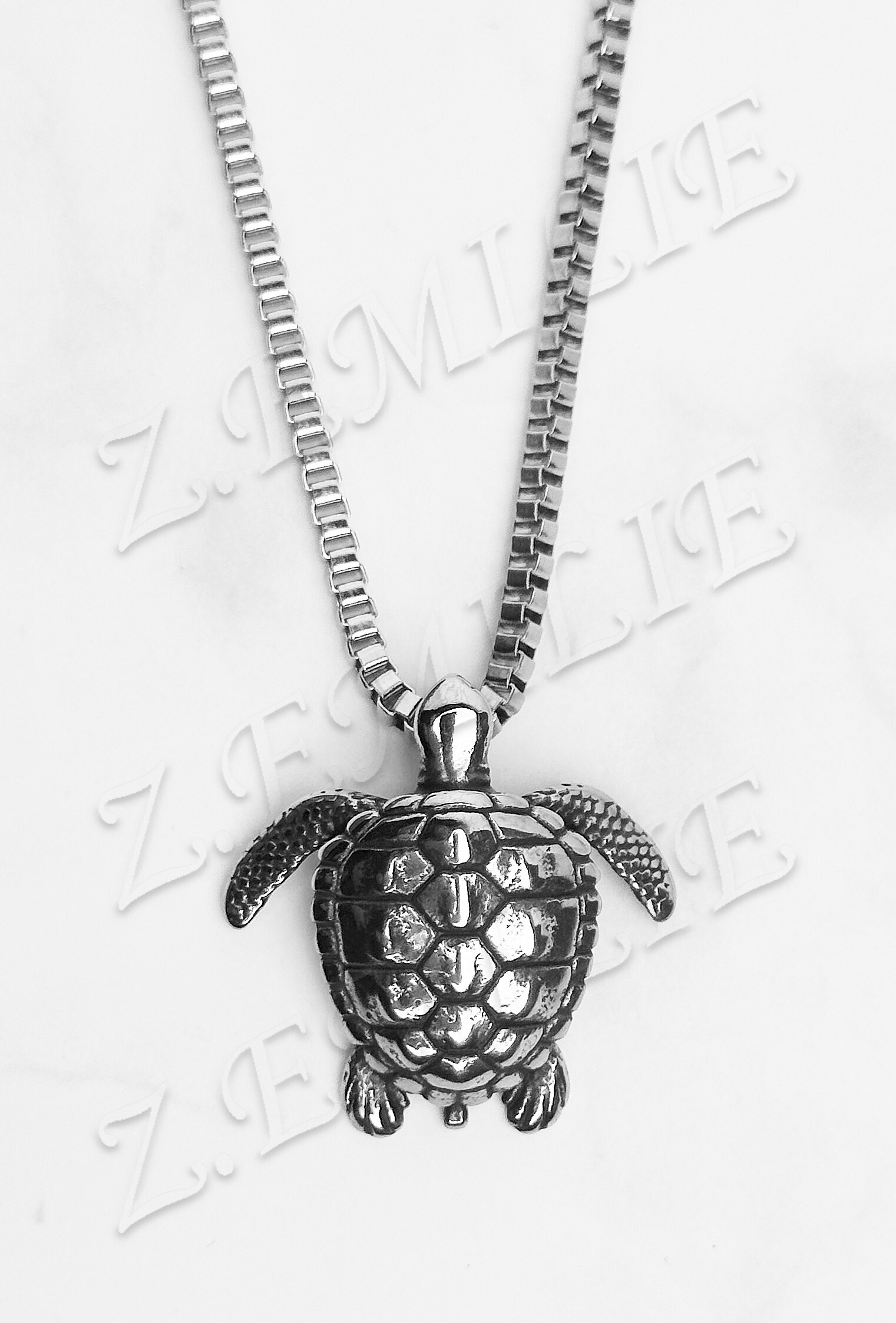 Wholesaler Z. Emilie - Steel sea turtle necklace