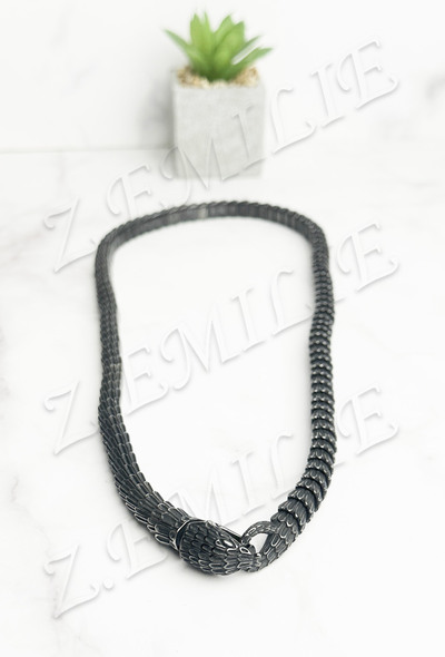 Grossiste Z. Emilie - Collier acier serpent Grossiste Z. Emilie - Collier acier serpent
