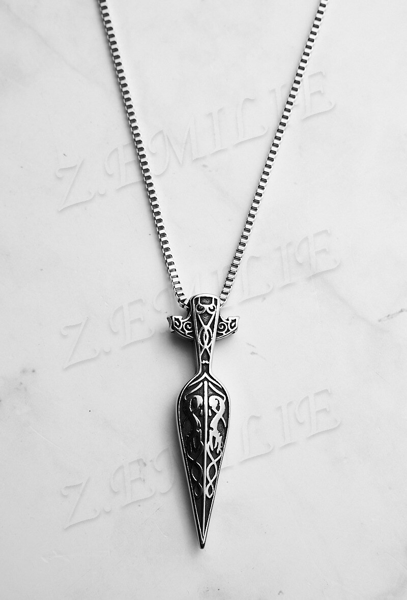 Wholesaler Z. Emilie - Kunai steel pendant