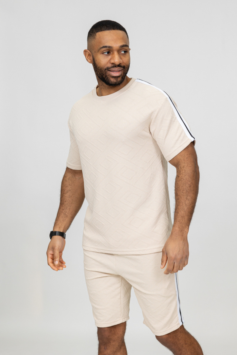 Grossiste Zayne Paris - Ensemble t-shirt + short avec motif en relief