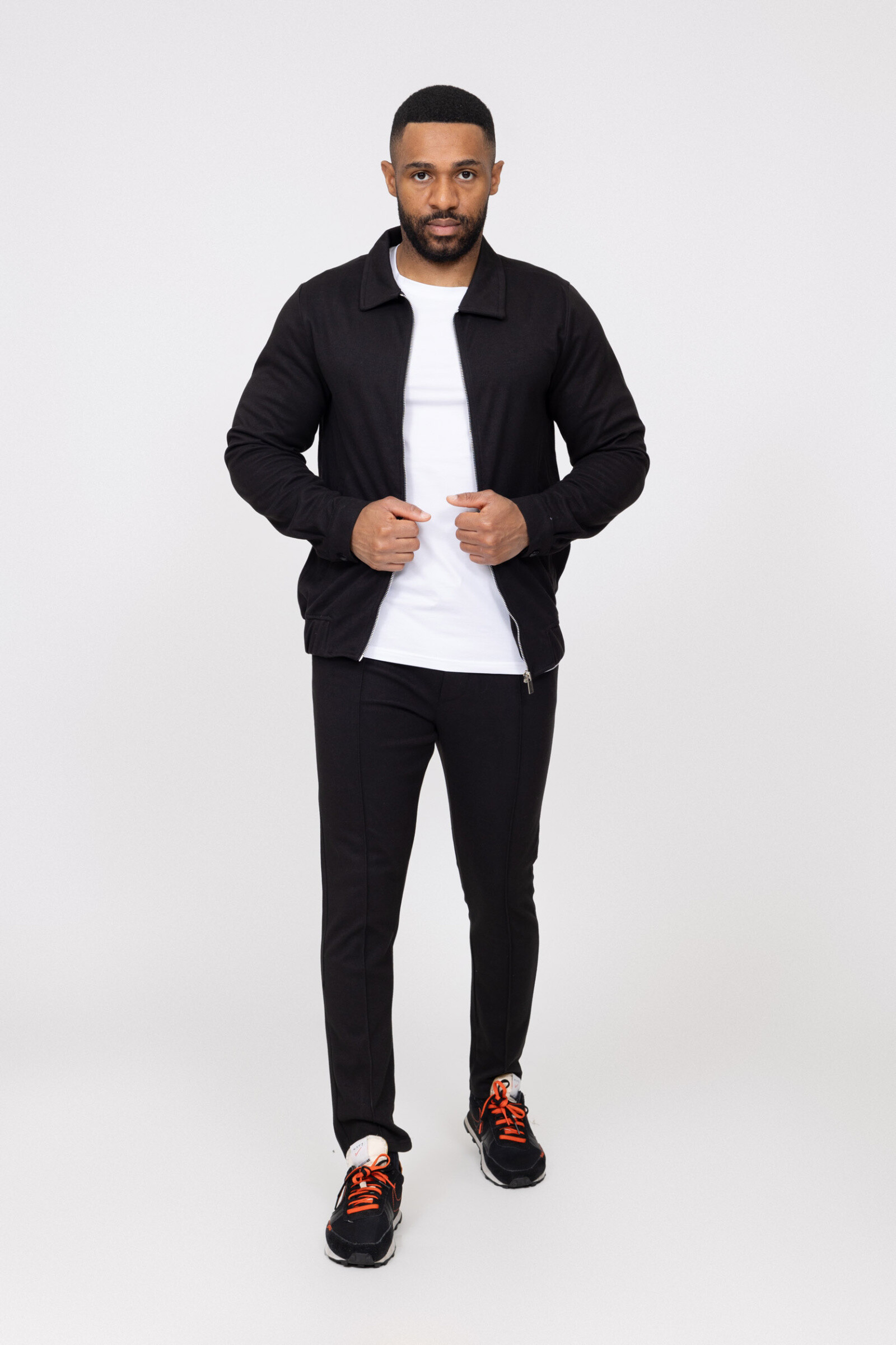 Wholesaler Zayne Paris - Men's set with zip jacket TX1017