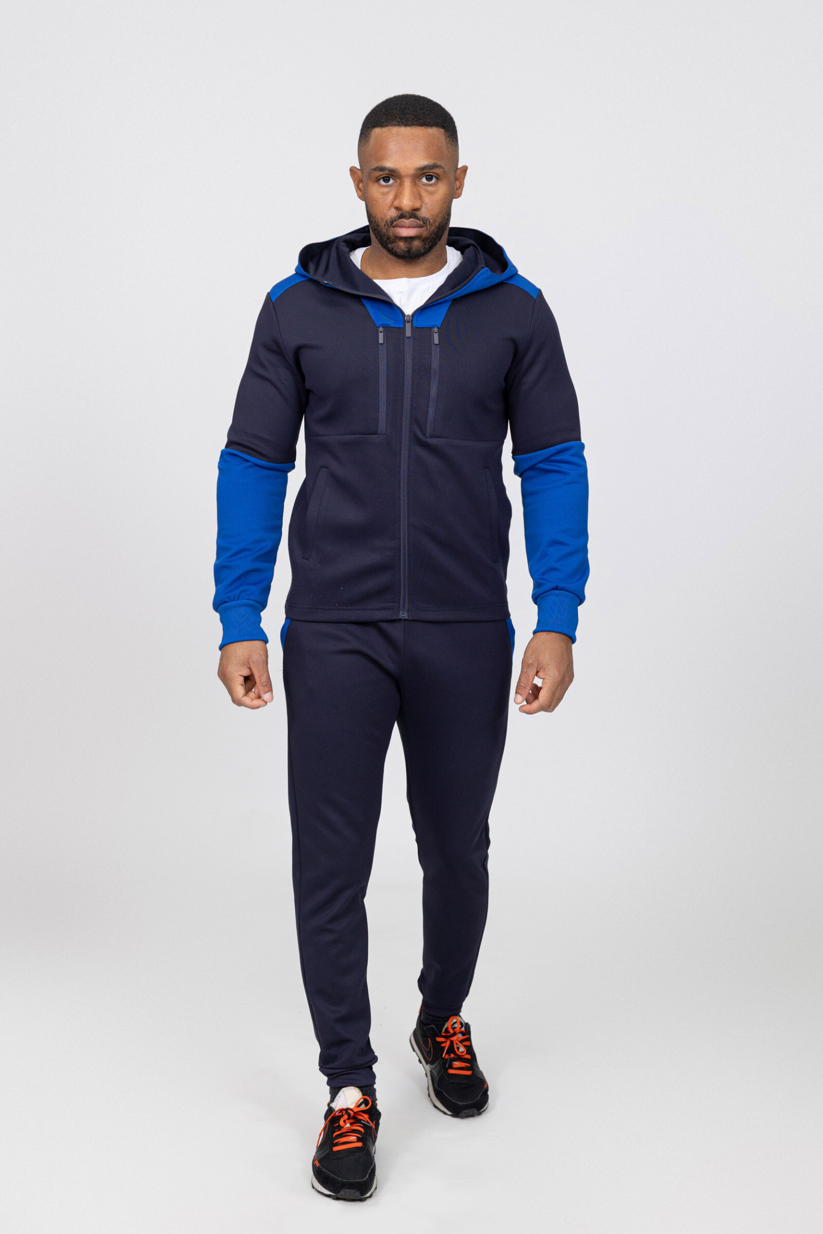 Wholesaler Zayne Paris - jogging set with hood and long drawstrings