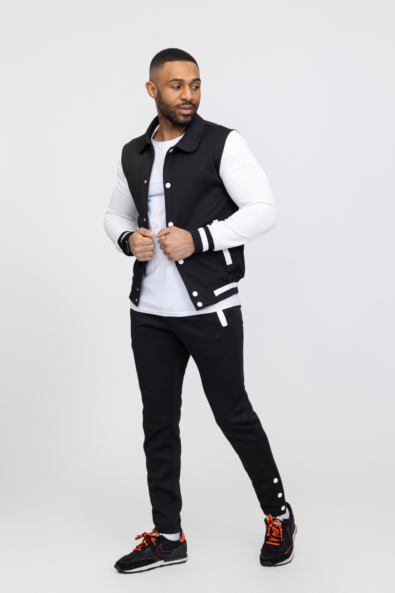 Großhändler Zayne Paris - Jogging-Set mit Kapuze und langen Kordeln