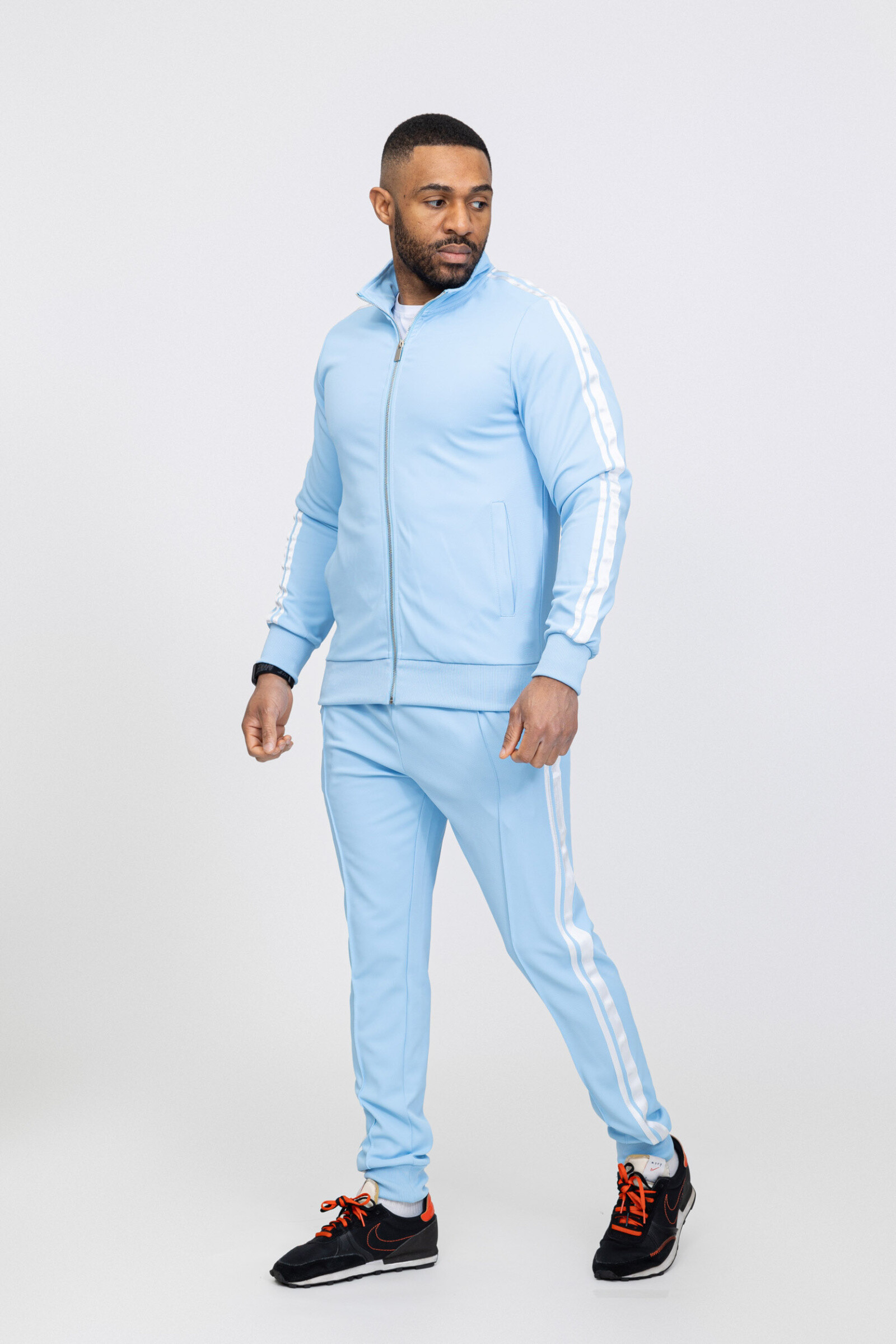Wholesaler Zayne Paris - Jogging set with zip, band and hood