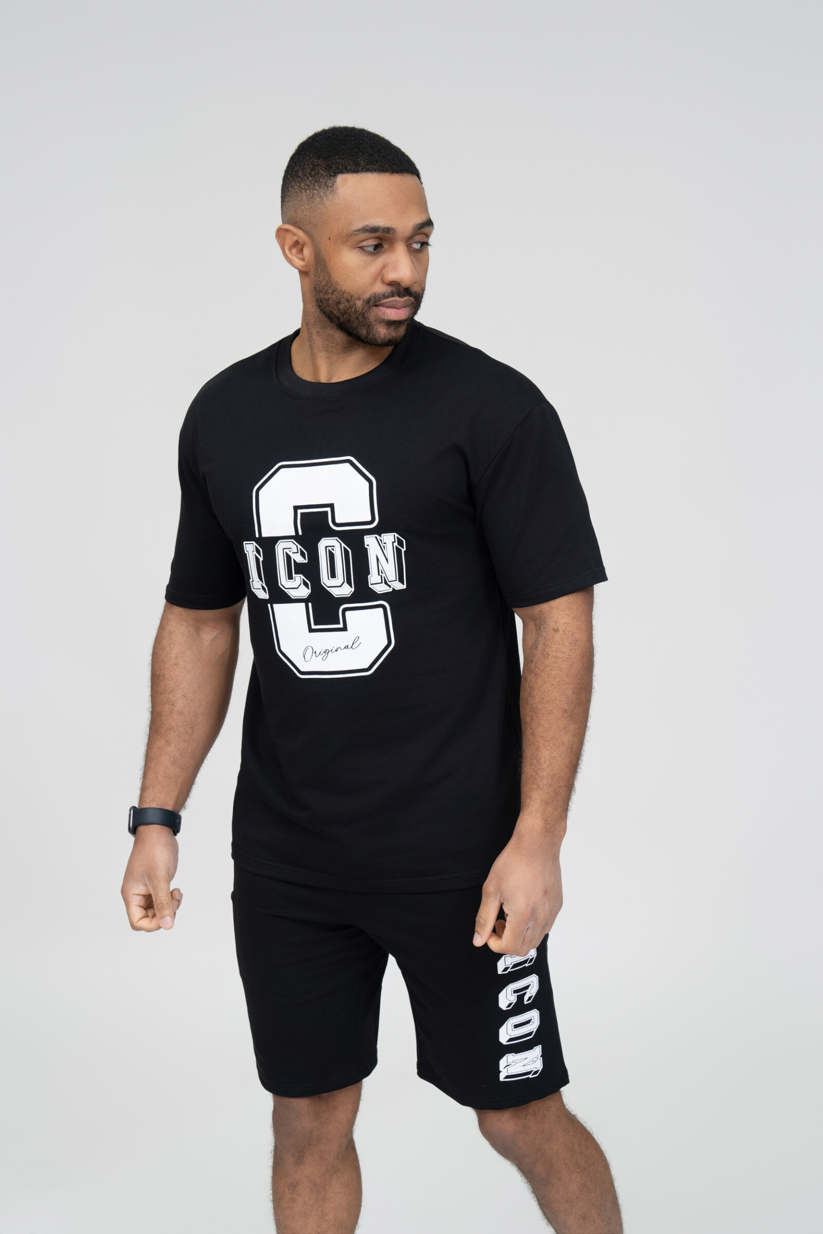 Wholesaler Zayne Paris - Men's oversized t-shirt and shorts set