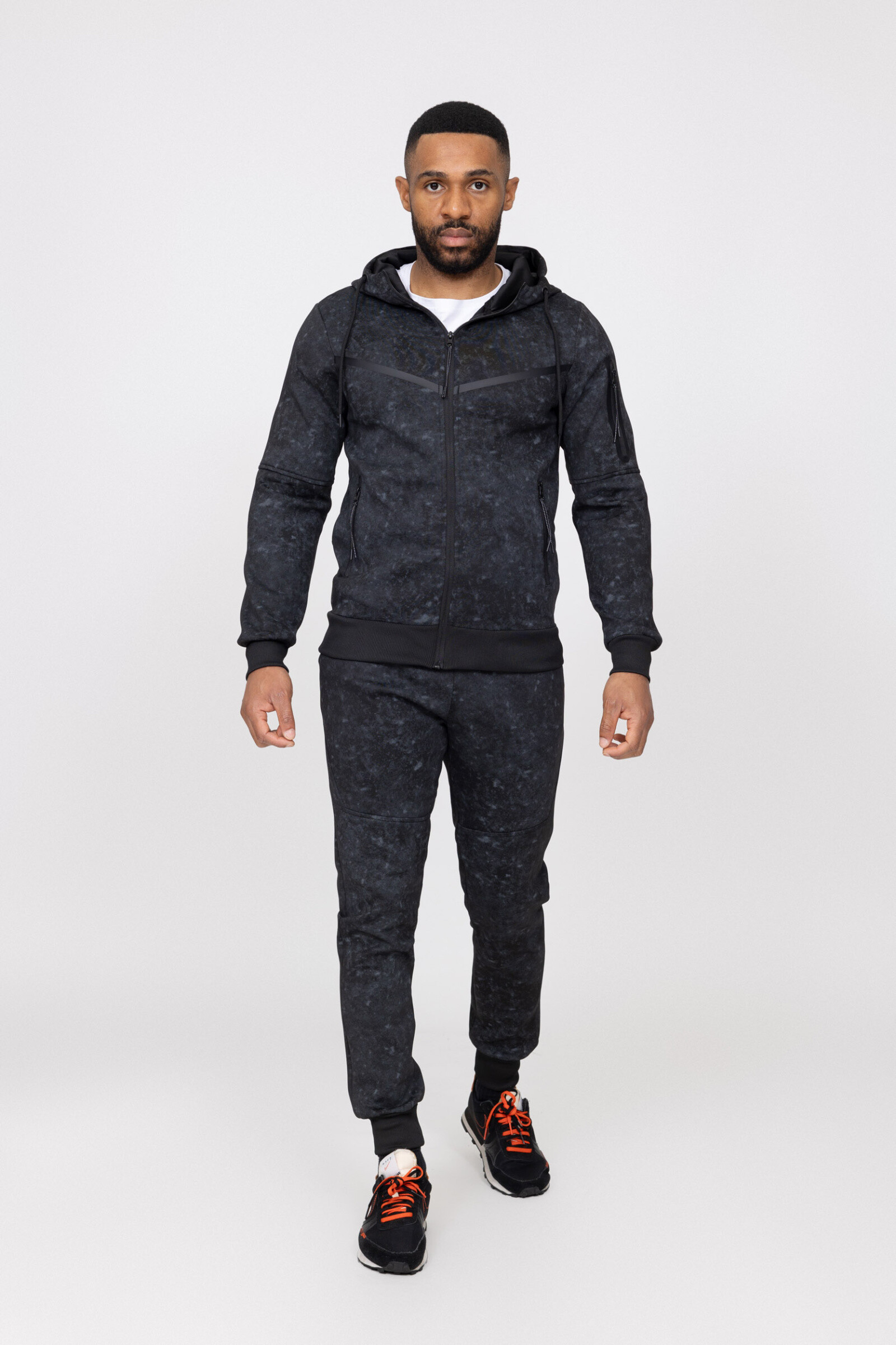 Wholesaler Zayne Paris - Bi-color jogging set with hood