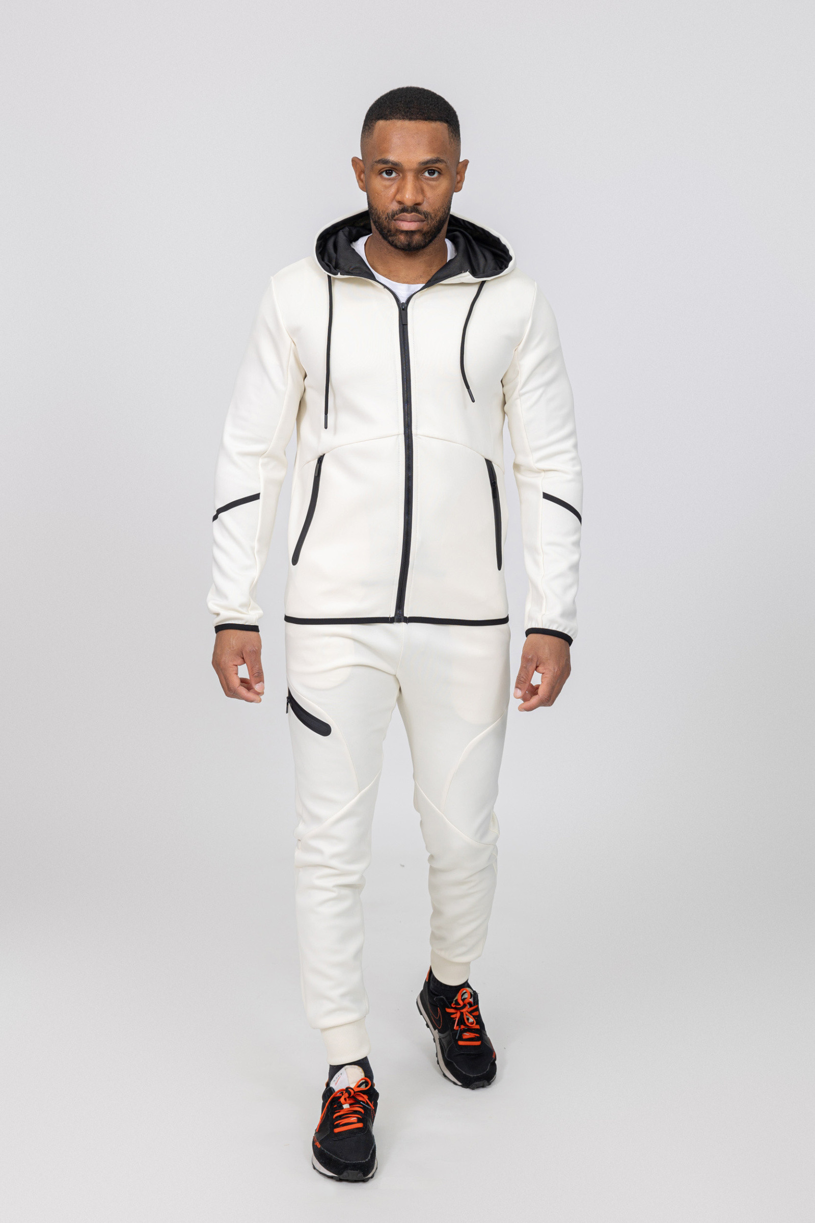 Wholesaler Zayne Paris - Hooded tracksuit set