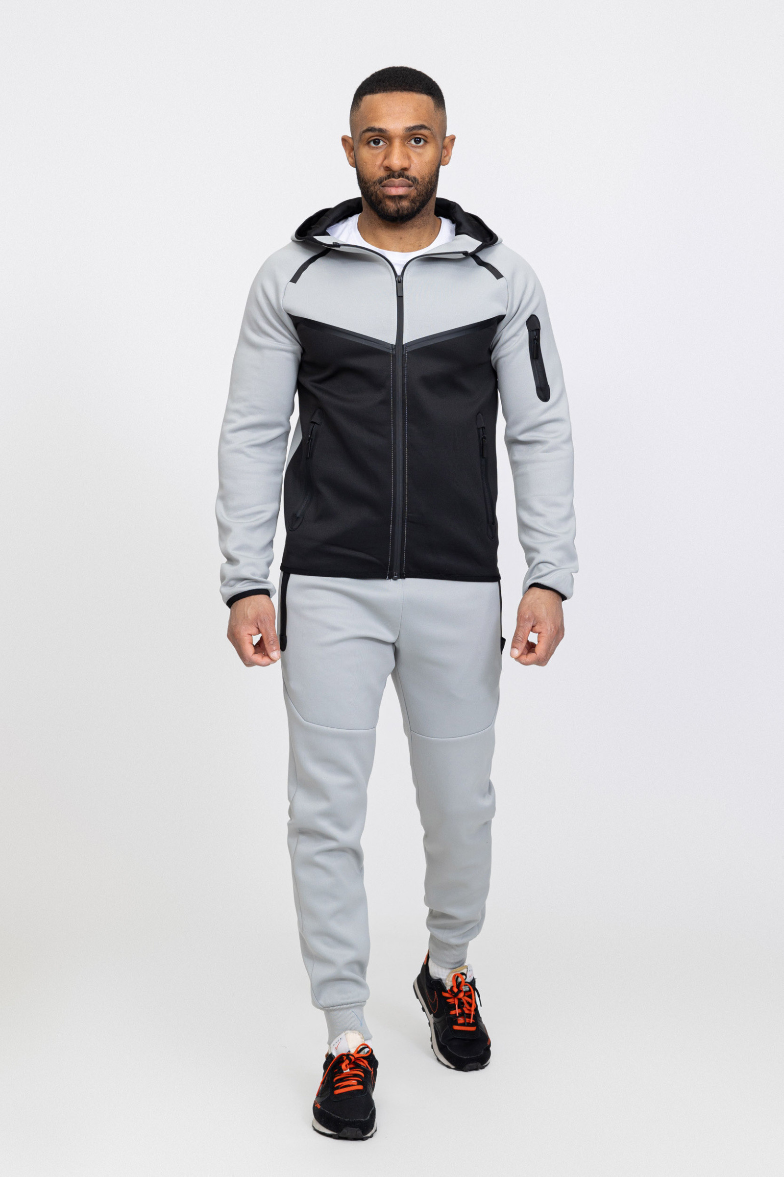 Wholesaler Zayne Paris - Men's Tracksuit E661
