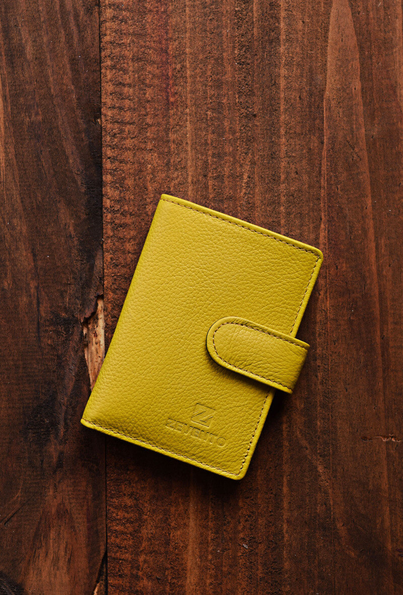 Grossiste Zevento - Porte carte cuir de vachette ZEVENTO ZE-2124R